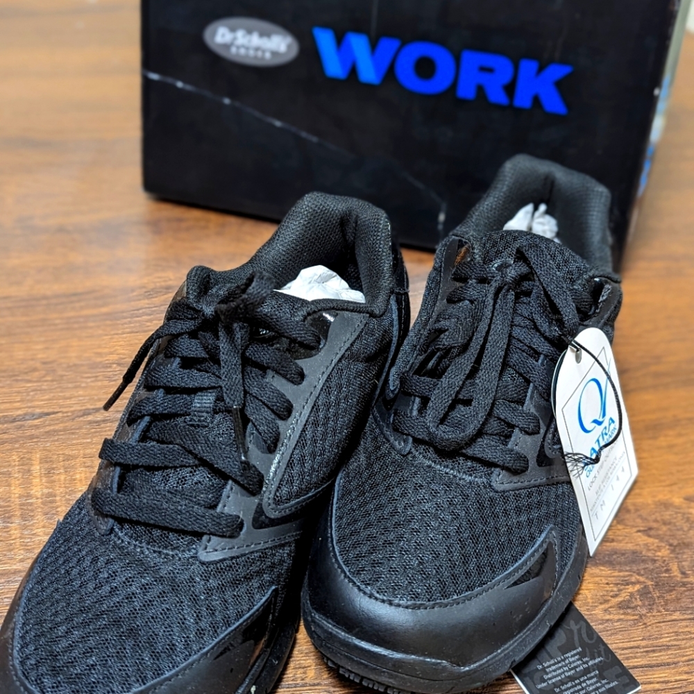 Dr. Scholl's Shoes Women's Inhale Slip-Resistant Sneaker 7.5M